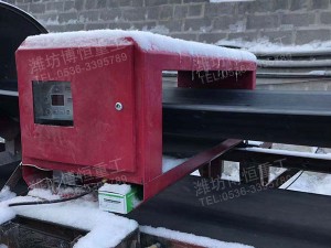 鋼絲皮帶金屬探測儀使用現場